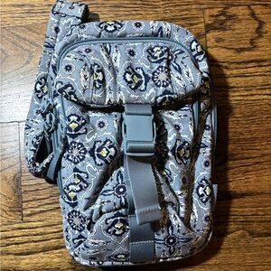 Vera Bradley Grey Utility Sling Backpack Women’s Phone Wallet